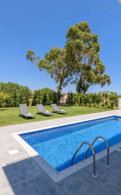 By the Beach - Sea Pearl Villa: Außen, Draussen, Garten, Schwimmbad