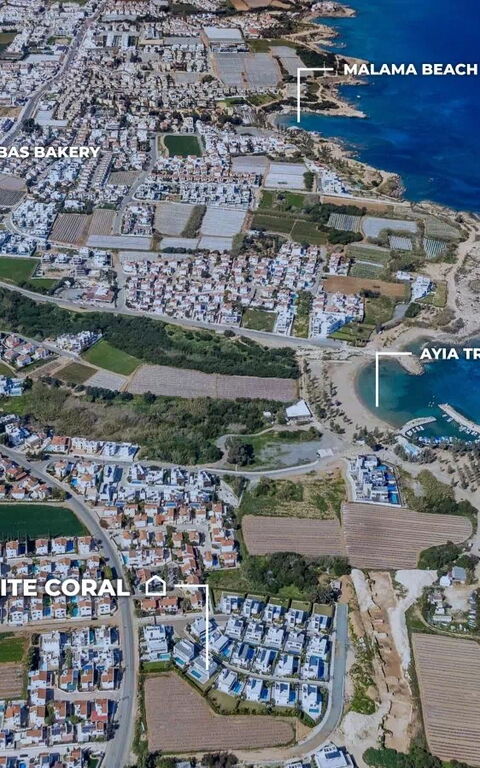 By the Beach - White Coral Villa: Ansichten