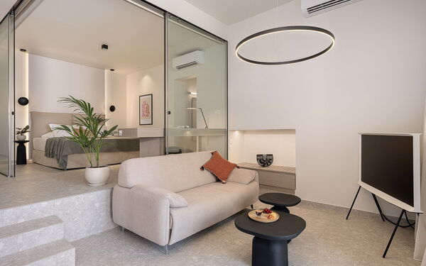 Ares Luxurious Residence: Schlafzimmer, Wohnzimmer