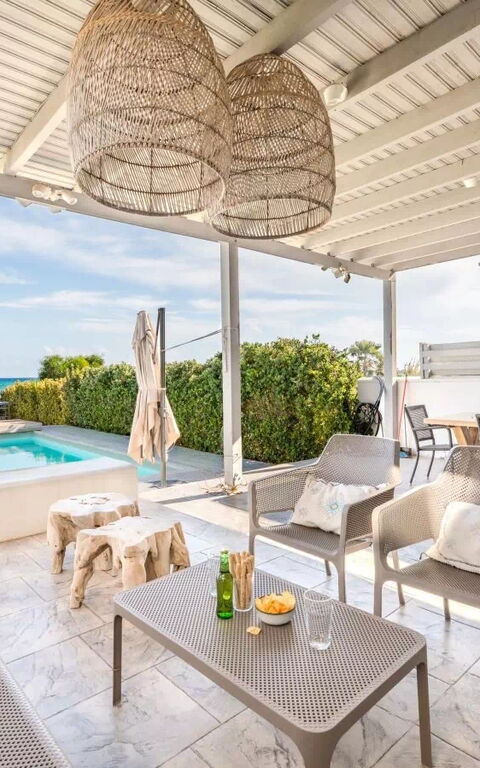 Aya Thekla Beach House: Außen, Balkon / Terrasse / Patio, Draussen, Schwimmbad