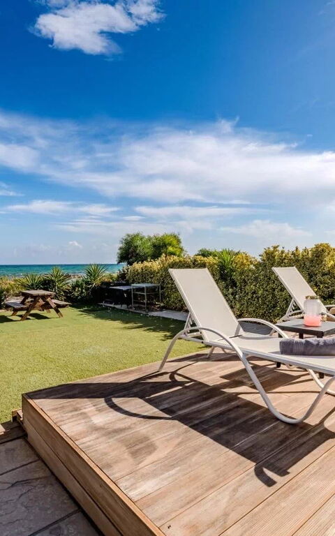 Aya Thekla Beach House: Außen, Draussen, Garten