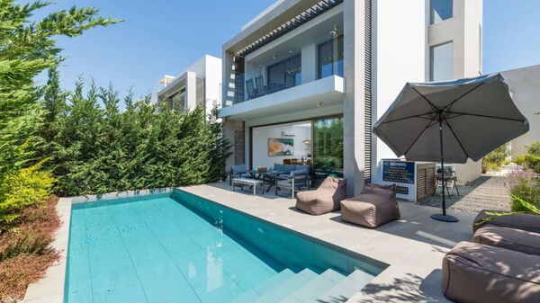 Azure Seaview - Ruby Villa: Außen, Draussen, Schwimmbad