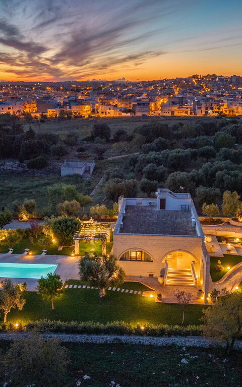 Villa Icaria: Ansichten