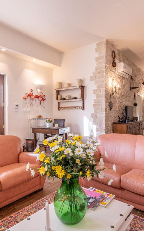 Villa Icaria: Wohnzimmer