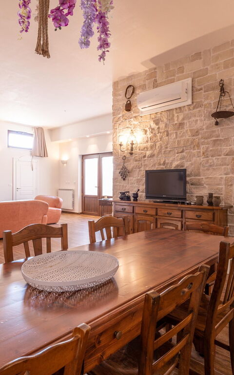 Villa Icaria: Esszimmer