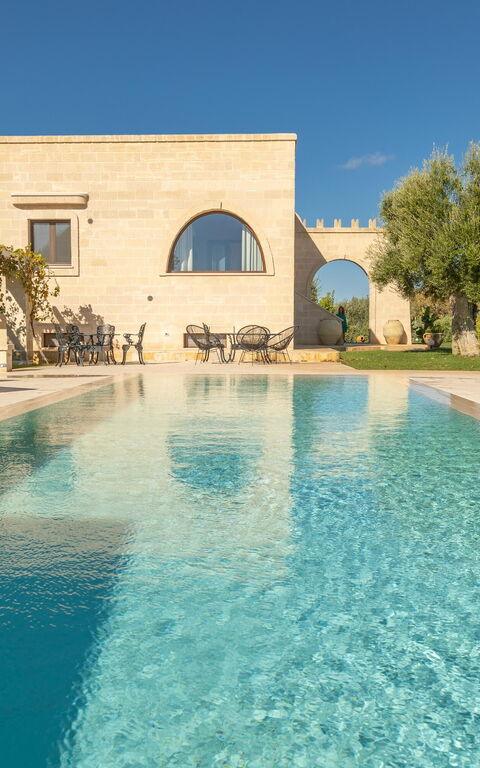 Villa Icaria: Außen, Draussen, Schwimmbad
