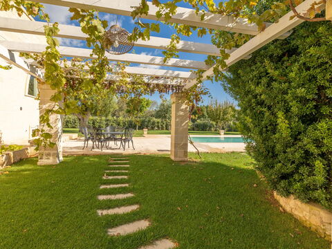 Villa Icaria