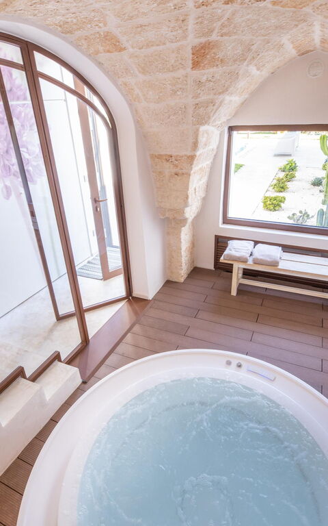 Villa Perla del Mare: Whirlpool