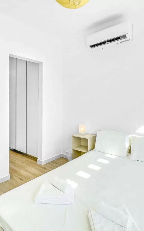 Azure Seaview- Garnet Villa: Schlafzimmer
