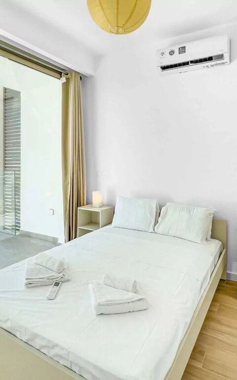 Azure Seaview- Garnet Villa: Schlafzimmer