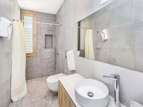 Azure Seaview- Garnet Villa