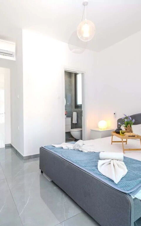 By the Beach - Aura Villa: Schlafzimmer