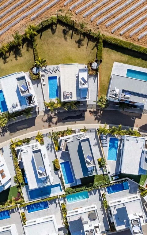 By the Beach - Aura Villa: Ansichten