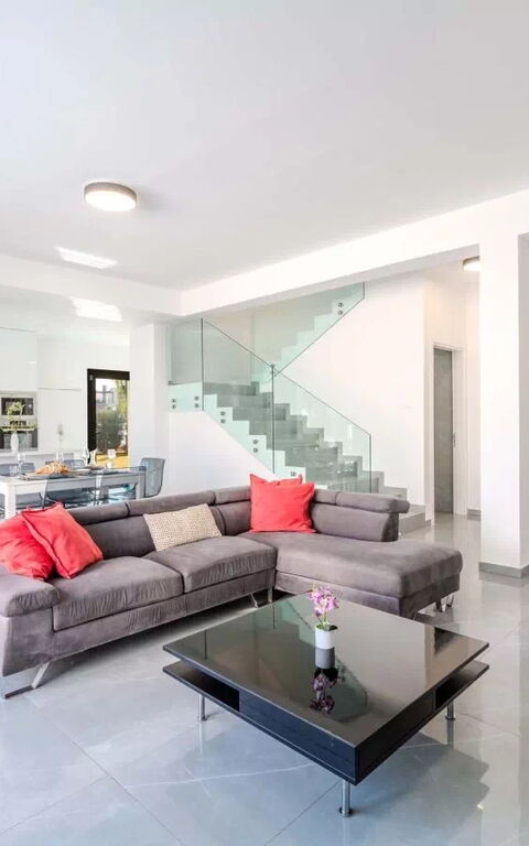 By the Beach - Aura Villa: Wohnzimmer