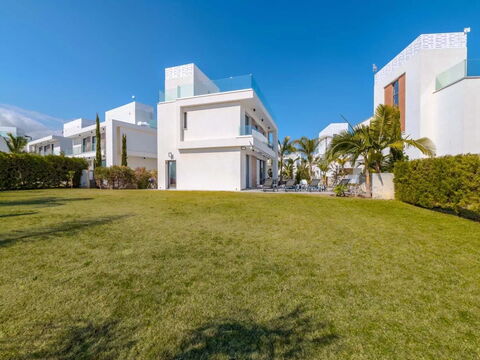 By the Beach - Aura Villa