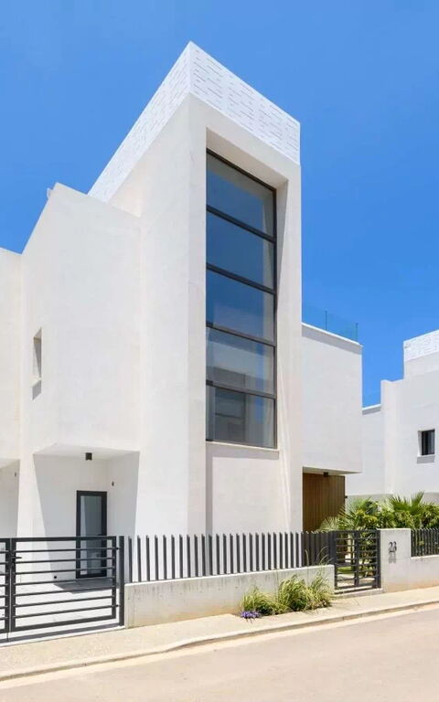 By the Beach - Blue Topaz Villa: Haupteingang