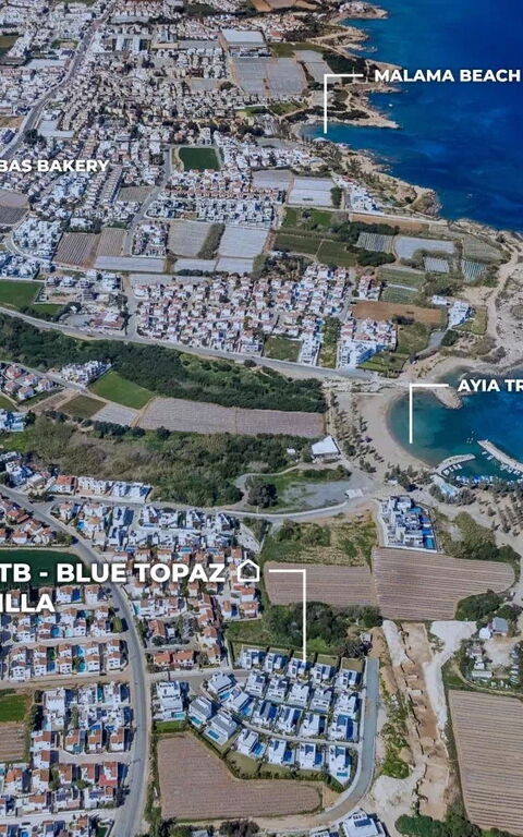 By the Beach - Blue Topaz Villa: Ansichten