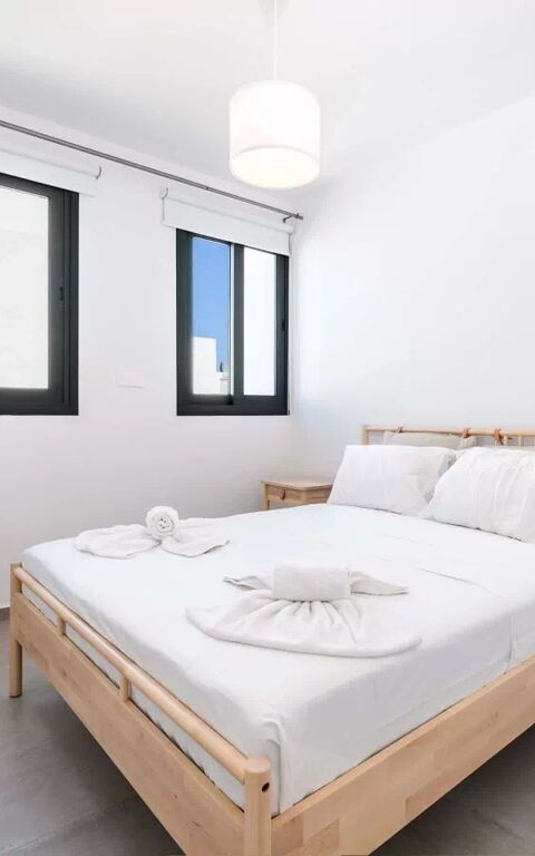 By the Beach - Blue Topaz Villa: Schlafzimmer