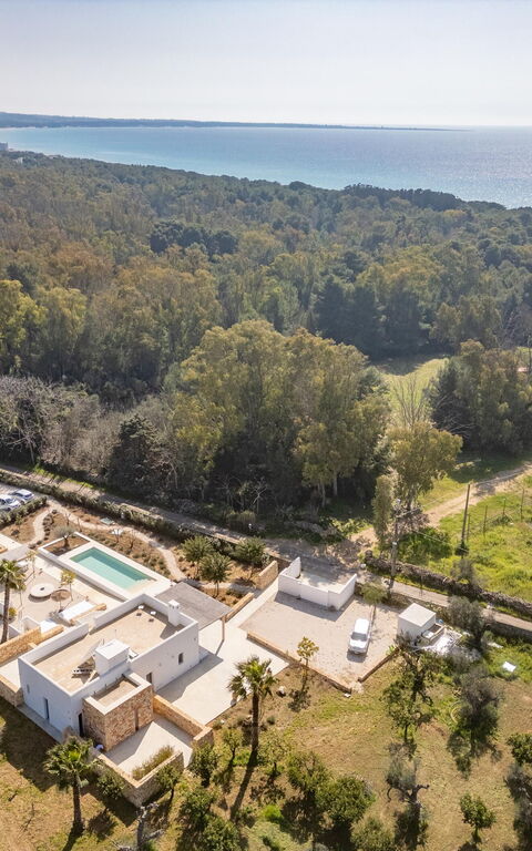 Villa Panacea: Ansichten, Garten