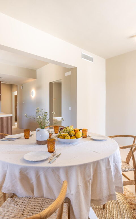 Villa Panacea: Esszimmer, Wohnzimmer