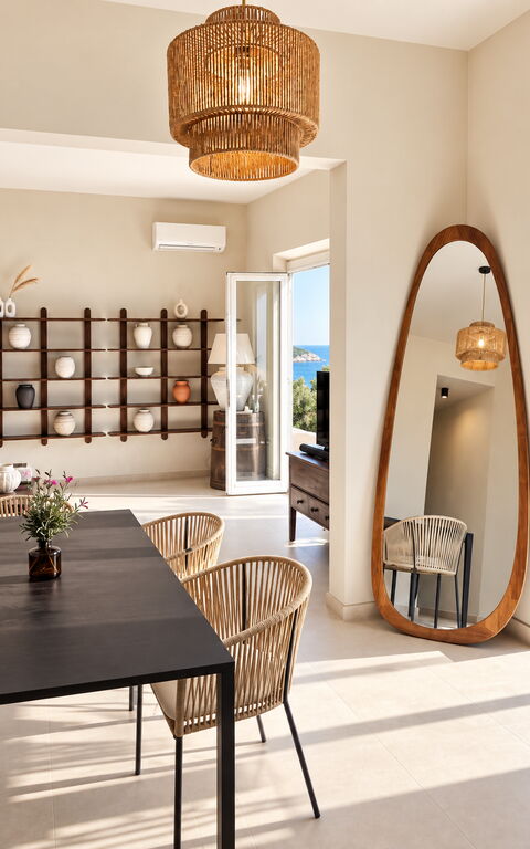 Roc Villa: Esszimmer, Wohnzimmer