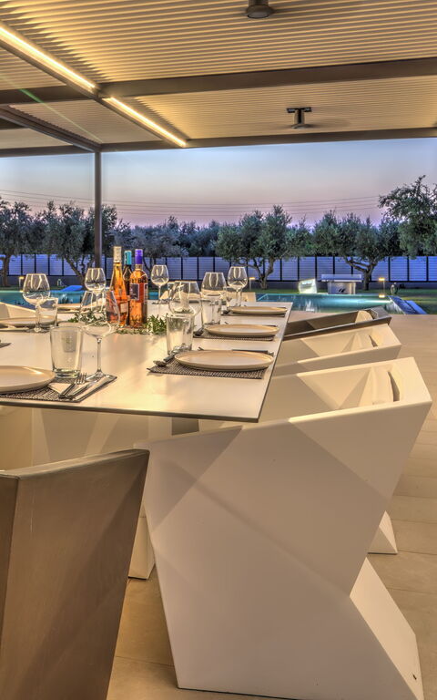 Villa Watanave: Außen, Balkon / Terrasse / Patio, Draussen, Frühling, Sommer